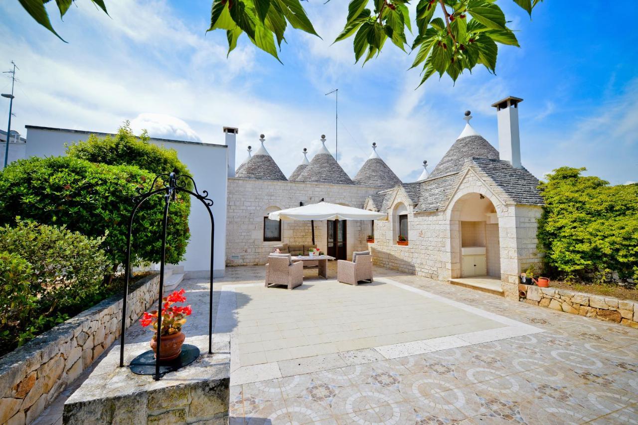 I Trulli Di Alejandro Villa Locorotondo Eksteriør bilde