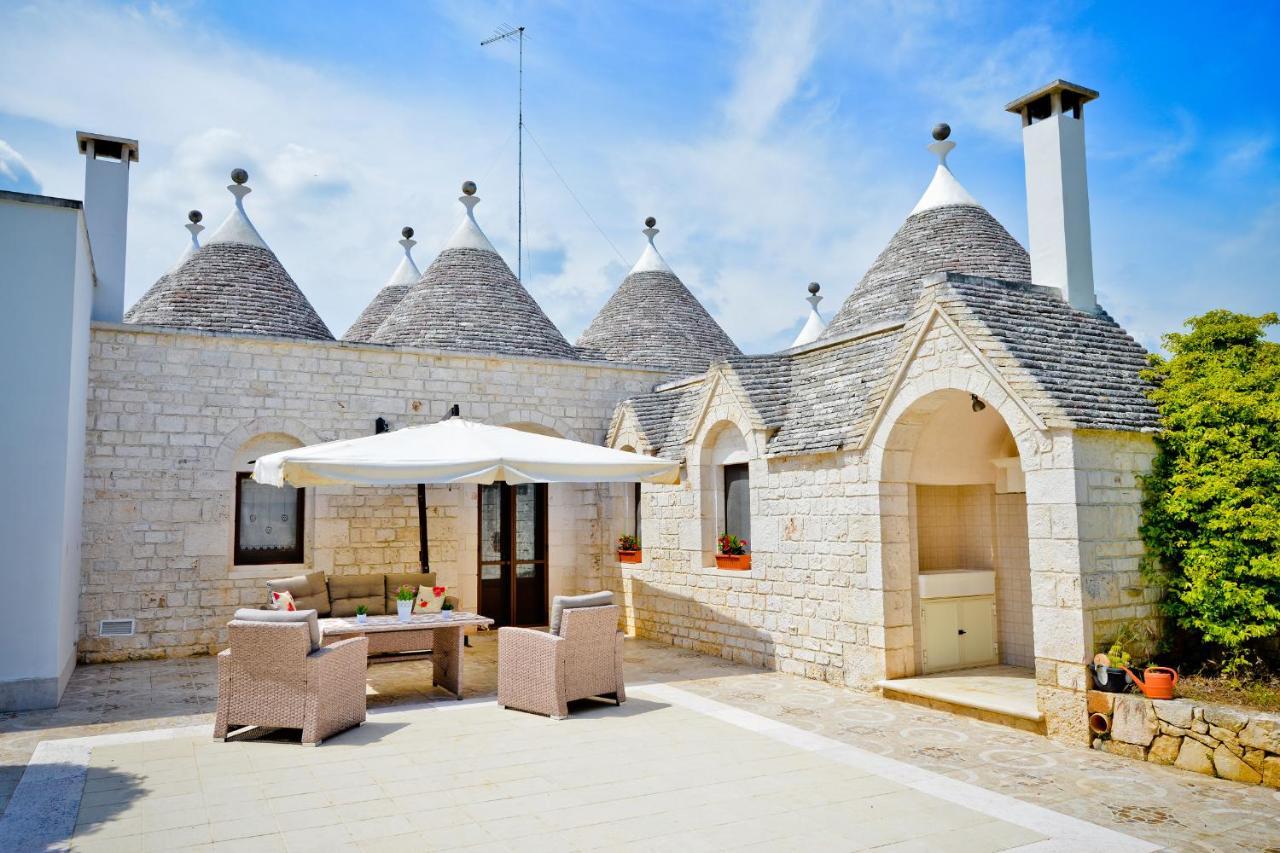 I Trulli Di Alejandro Villa Locorotondo Eksteriør bilde